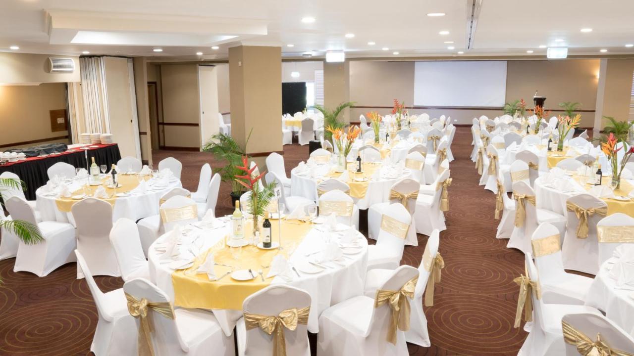 Holiday Inn & Suites Port Moresby By Ihg Ngoại thất bức ảnh